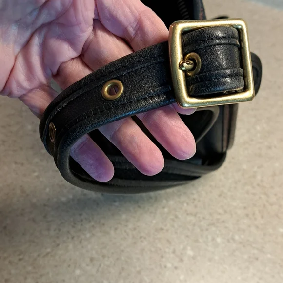 Coach Vintage Legacy Crossbody Bag - Picture 10 of 13